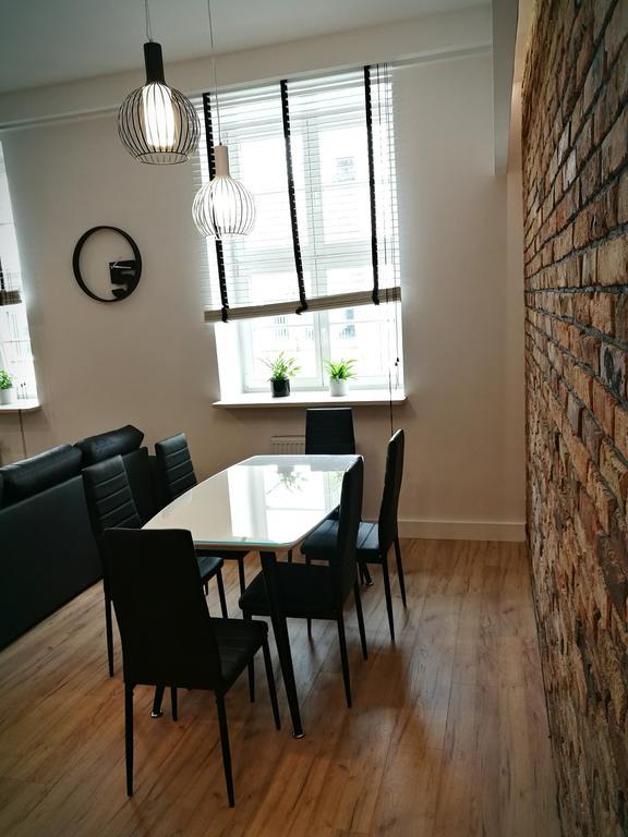 Black&White Apartment- Wierzbowa 5 Πόζναν Εξωτερικό φωτογραφία