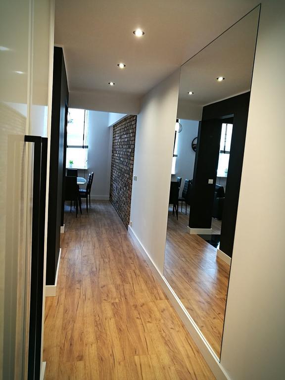 Black&White Apartment- Wierzbowa 5 Πόζναν Εξωτερικό φωτογραφία
