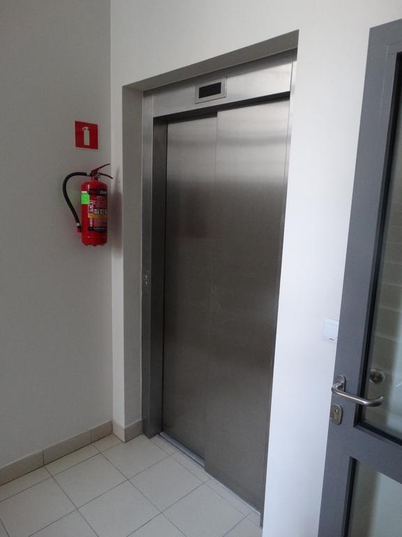 Black&White Apartment- Wierzbowa 5 Πόζναν Εξωτερικό φωτογραφία