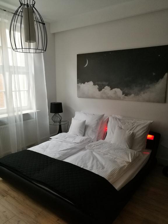 Black&White Apartment- Wierzbowa 5 Πόζναν Εξωτερικό φωτογραφία
